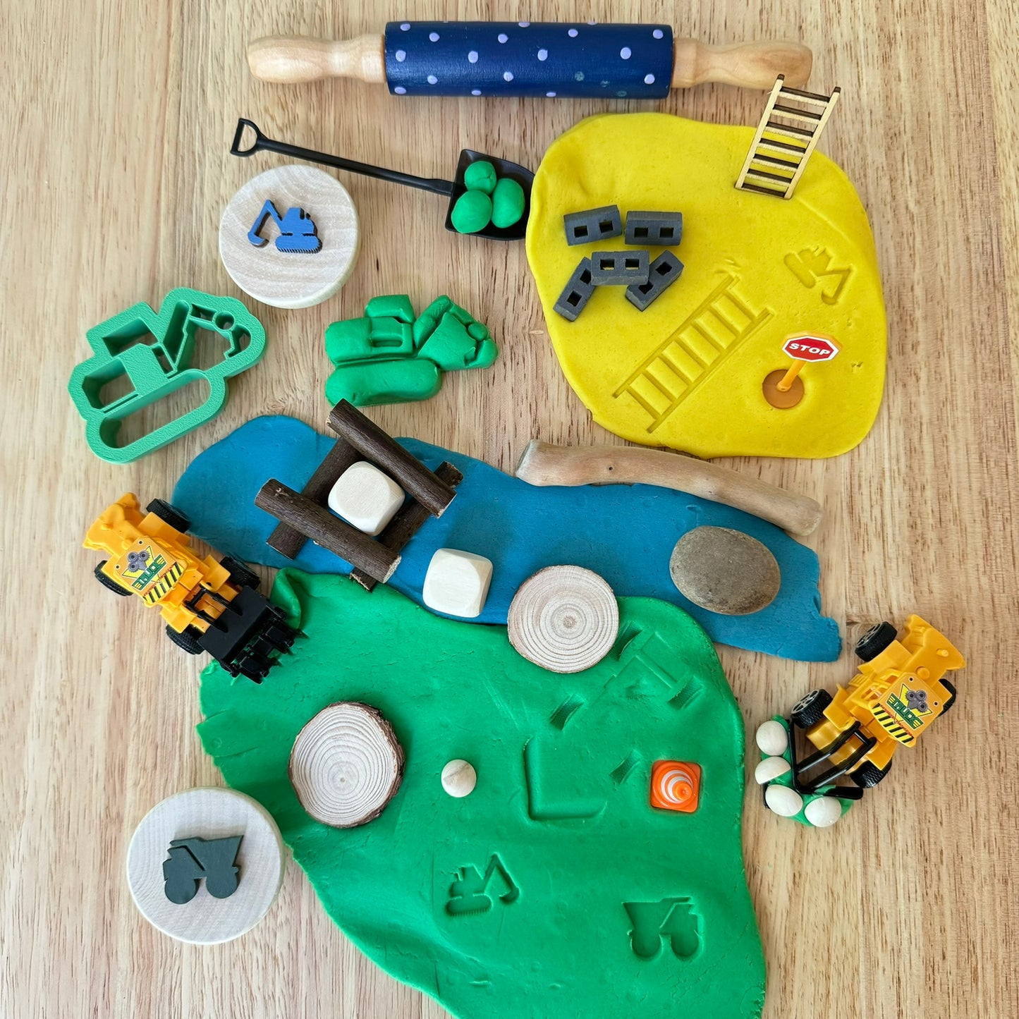 Construction Playdough Kit